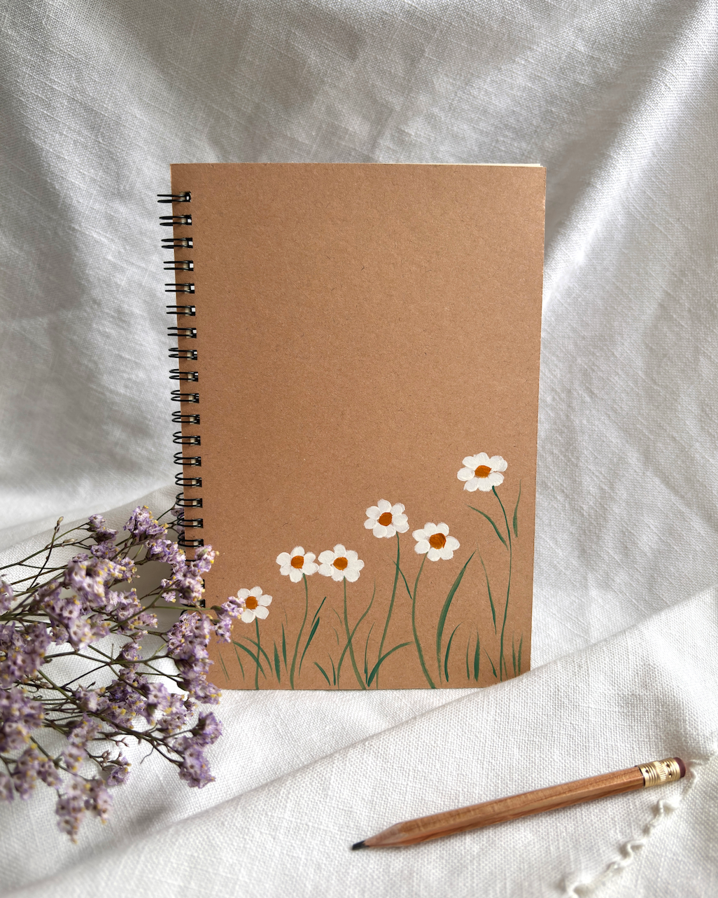 dainty daisy